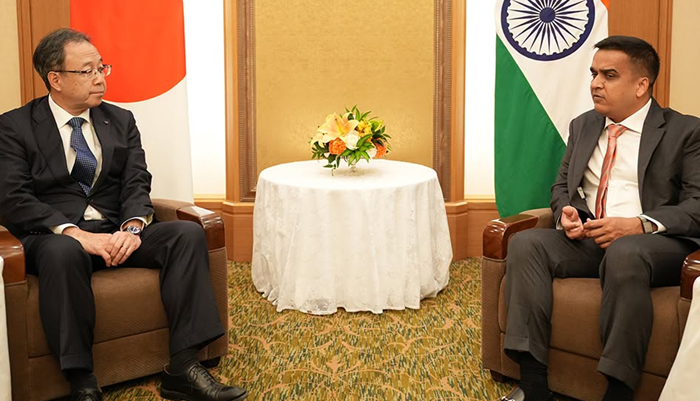 Gujarat Dy CM explores new investments